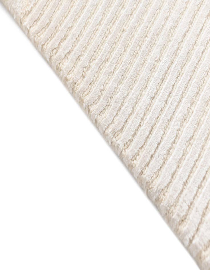 Detail image of 2' 9 x 10' 2 Hand Knotted Darya Wool Runner Rug