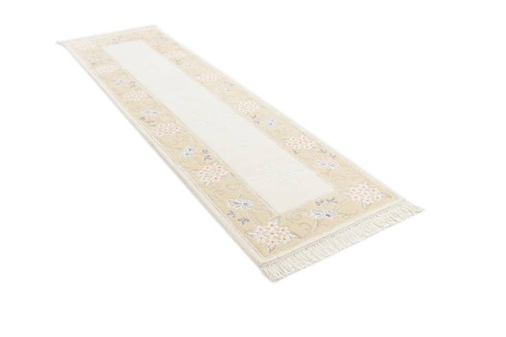 Detail image of 2' 9 x 9' 9 Hand Knotted Darya Wool Runner Rug