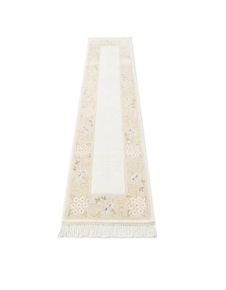 Detail image of 2' 9 x 9' 9  Hand Knotted Darya Wool Runner Rug