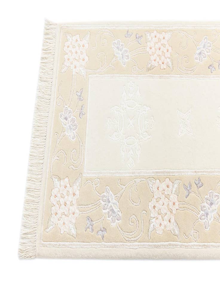 Detail image of 2' 9 x 9' 9  Hand Knotted Darya Wool Runner Rug