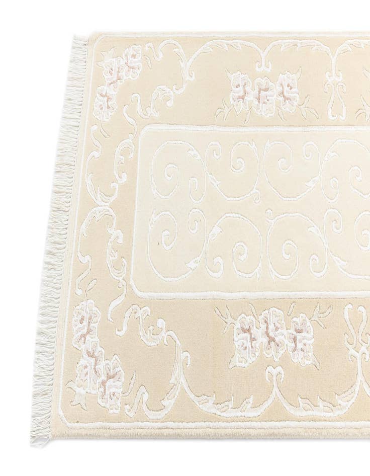 Detail image of 2' 8 x 9' 8  Hand Knotted Darya Wool Runner Rug