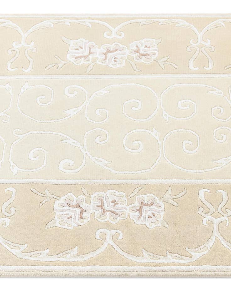 Detail image of 2' 8 x 9' 8  Hand Knotted Darya Wool Runner Rug