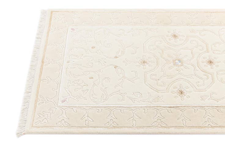 Detail image of 2' 8 x 9' 9 Hand Knotted Darya Wool Runner Rug