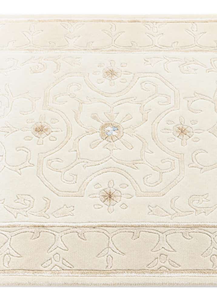 2' 8 x 9' 9 Hand Knotted Darya Wool Runner Rug