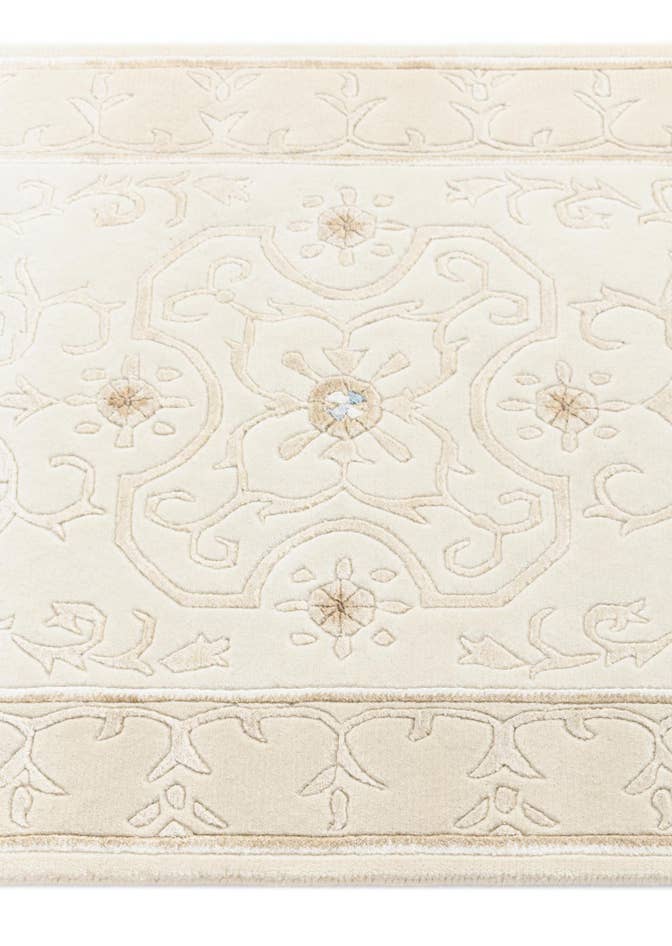 Detail image of 2' 8 x 9' 9 Hand Knotted Darya Wool Runner Rug