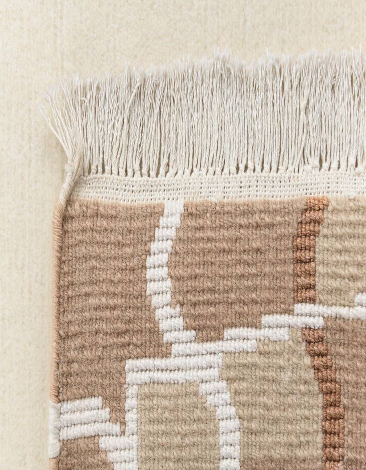 Detail image of 2' 7 x 9' 7  Hand Knotted Darya Wool Runner Rug