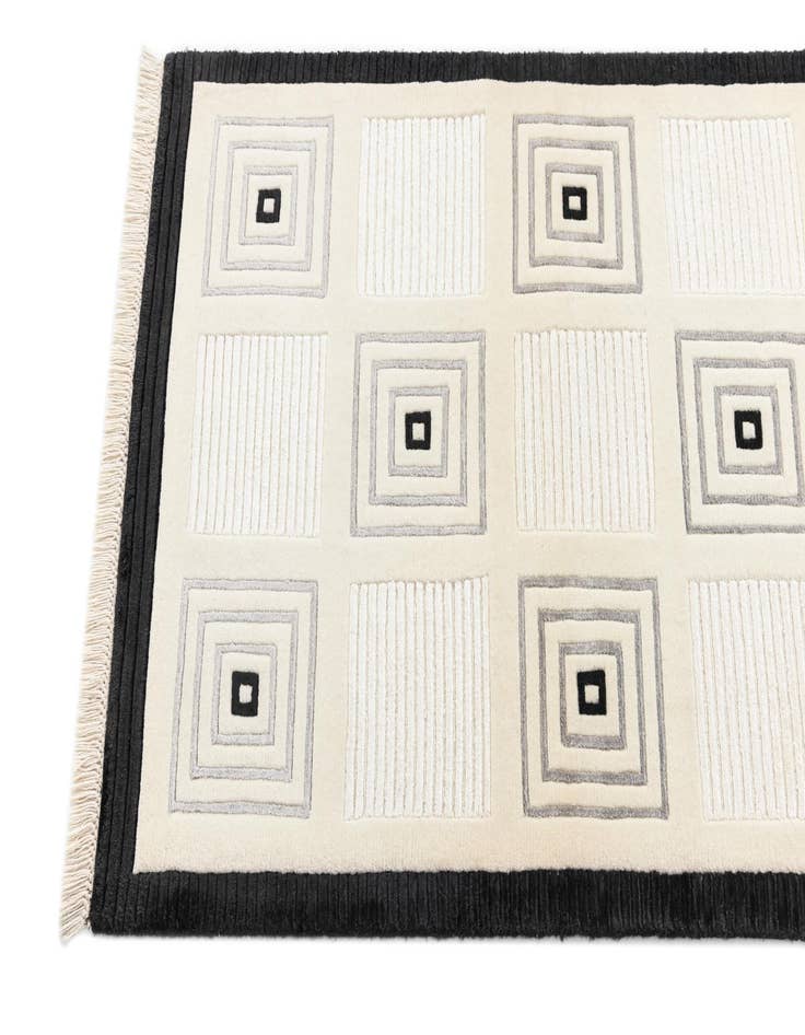 Detail image of 2' 7 x 9' 9 Hand Knotted Darya Wool Runner Rug