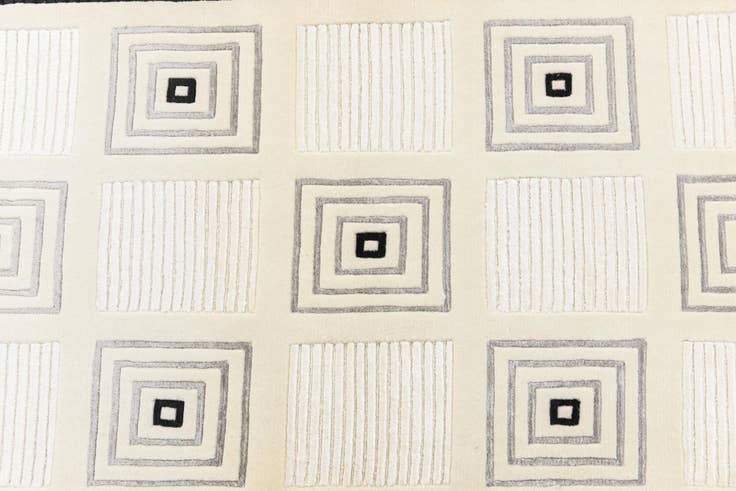 Detail image of 2' 7 x 9' 9 Hand Knotted Darya Wool Runner Rug