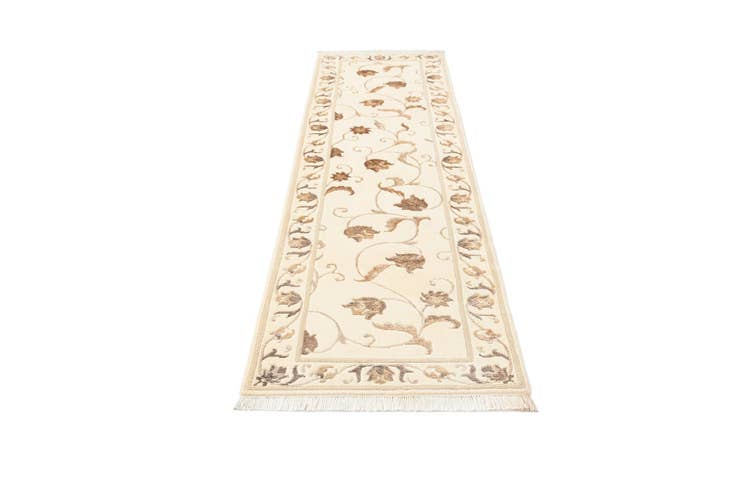Detail image of 2' 7 x 9' 10 Darya Runner Rug