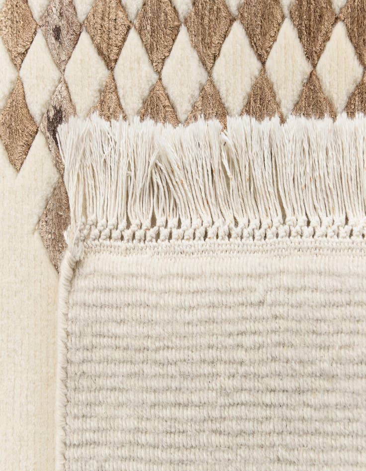 Detail image of 2' 7 x 9' 9 Darya Runner Rug