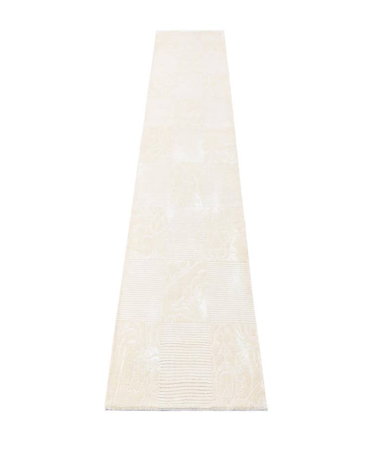 Detail image of 2' 8 x 10' Darya Runner Rug