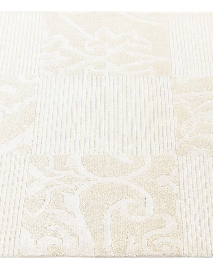 Detail image of 2' 8 x 10' Darya Runner Rug