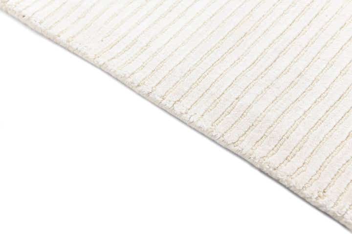 2' 8 x 10' Darya Runner Rug