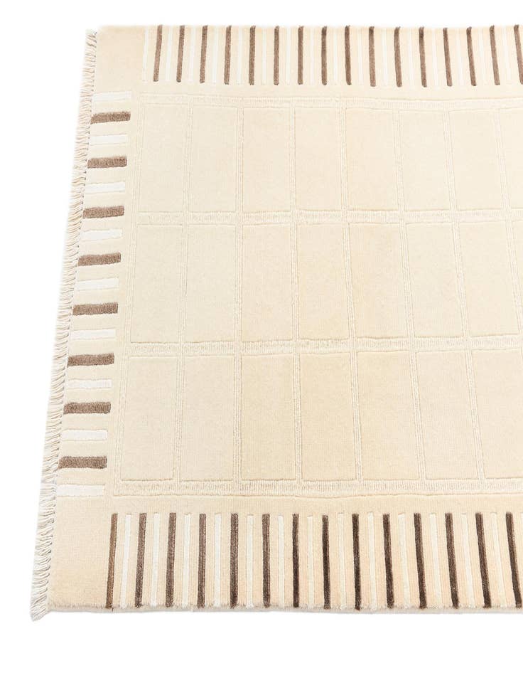 Detail image of 2' 8 x 9' 9 Darya Runner Rug