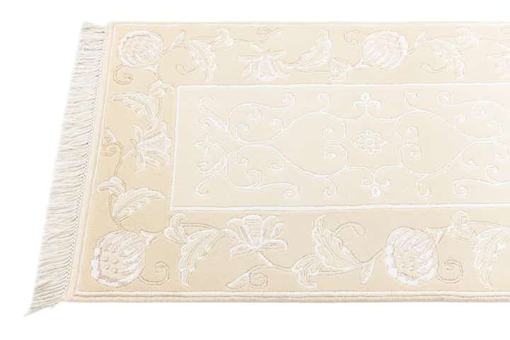 2' 7 x 9' 9 Darya Runner Rug