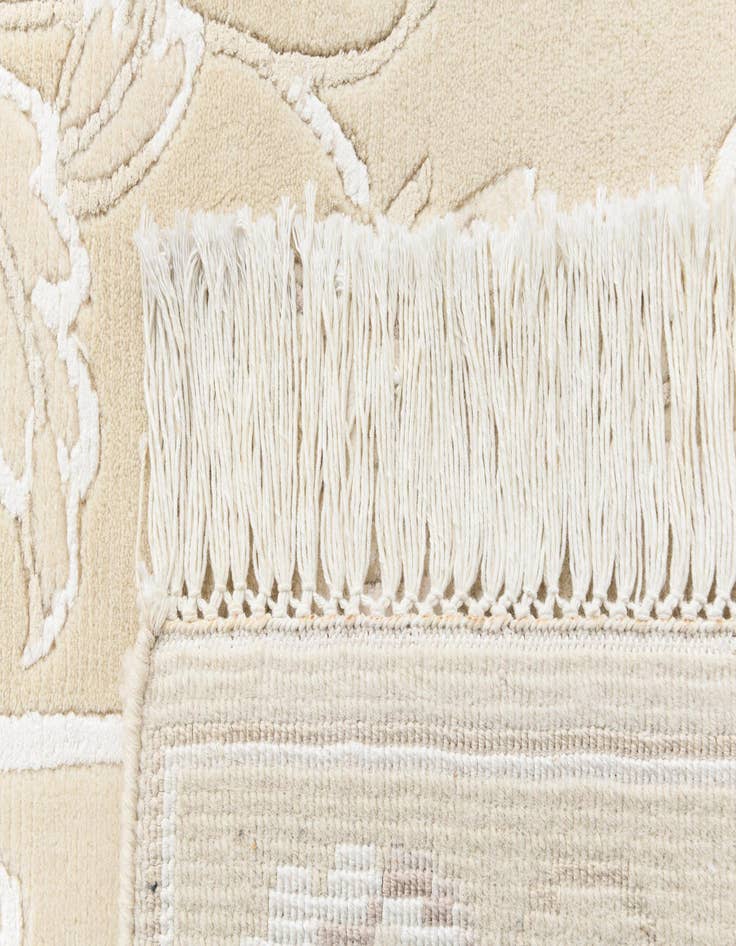 Detail image of 2' 7 x 9' 9 Darya Runner Rug