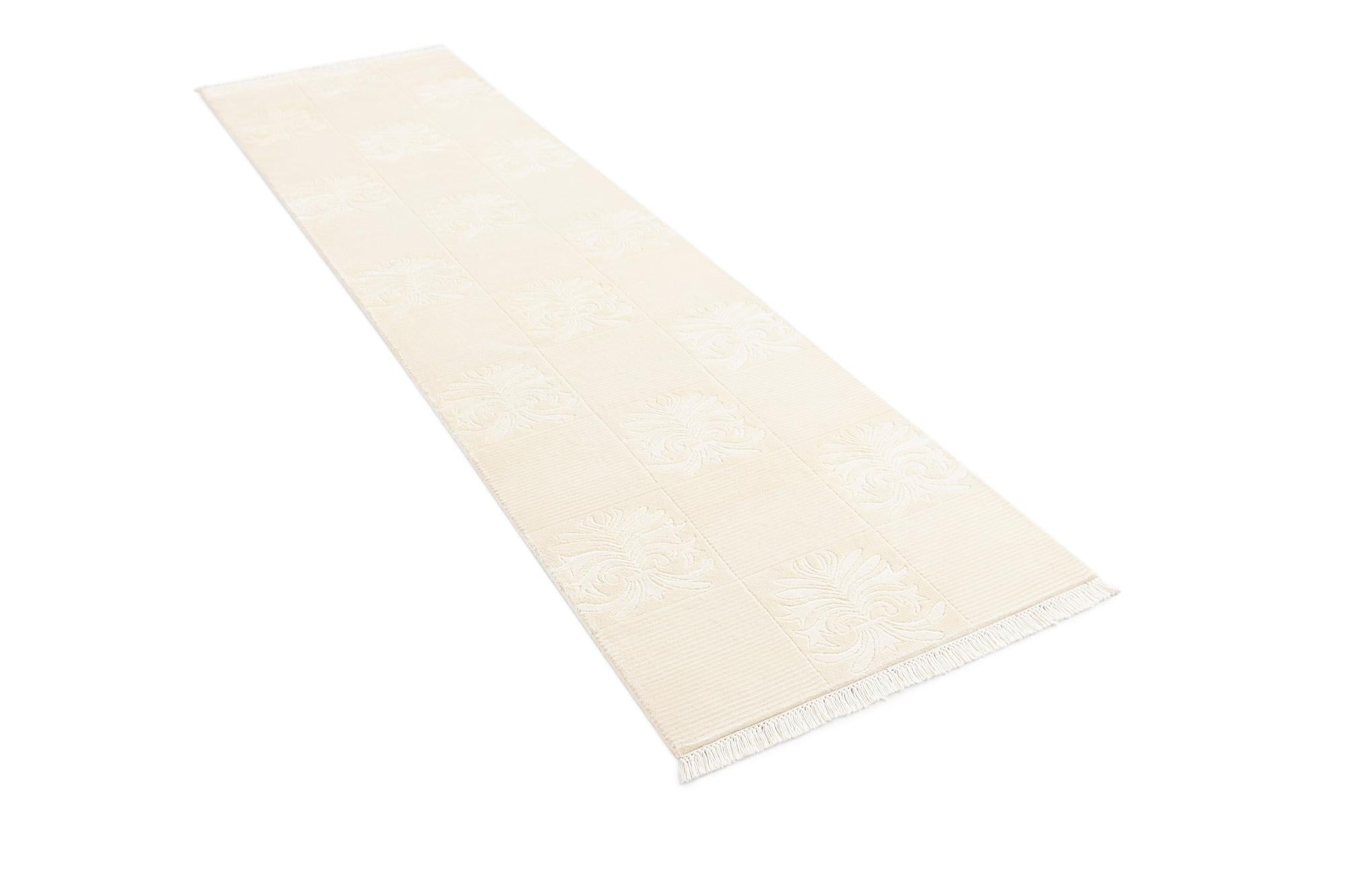 2' 7 x 9' 10 Darya Runner Rug
