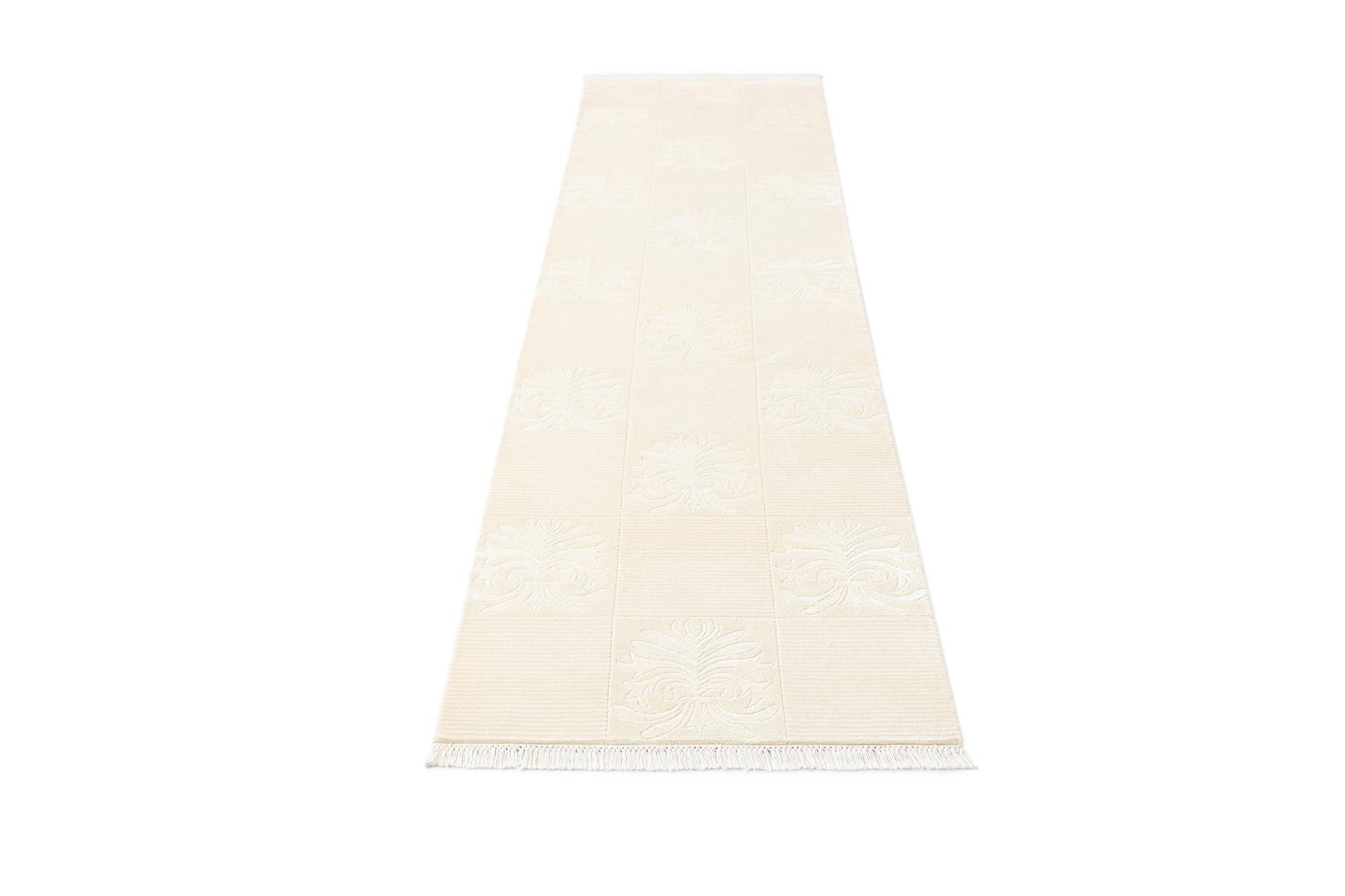 2' 7 x 9' 10 Darya Runner Rug