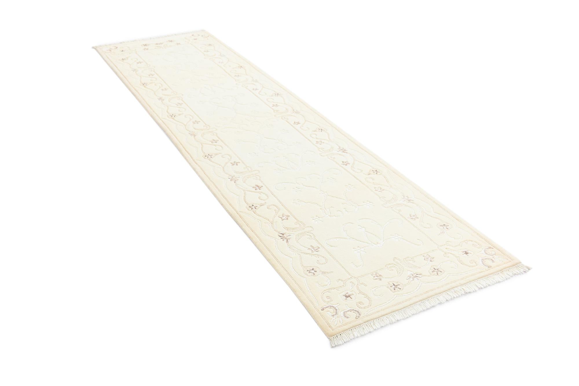 2' 8 x 10' Darya Runner Rug