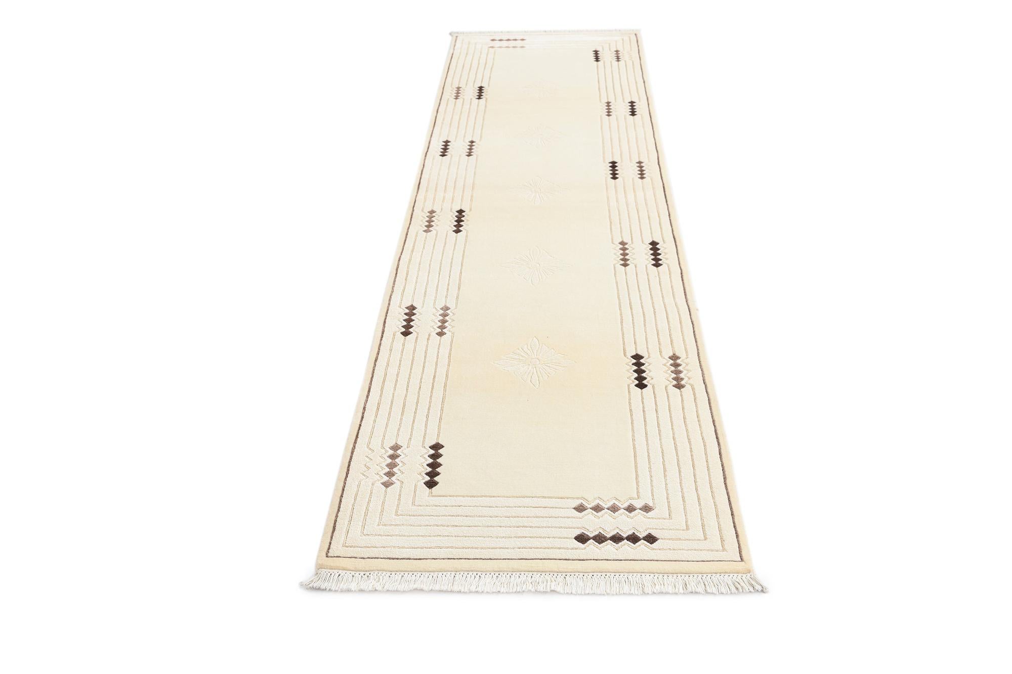 2' 7 x 9' 9 Darya Runner Rug