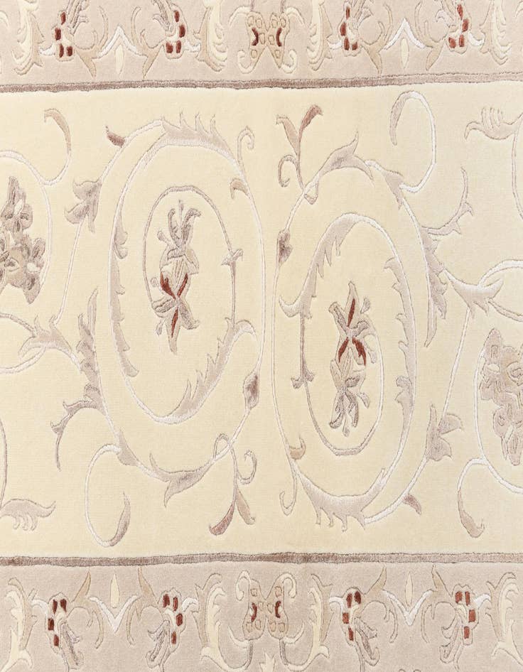 Detail image of 2' 7 x 10' Darya Runner Rug