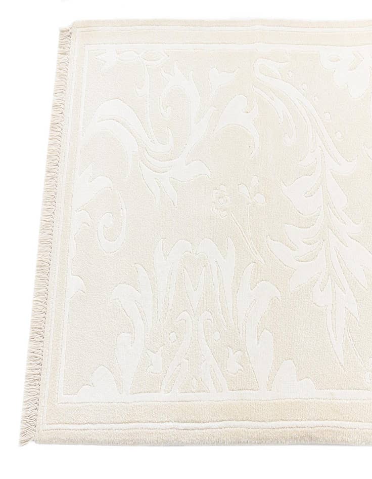 Detail image of 2' 7 x 9' 9 Darya Runner Rug