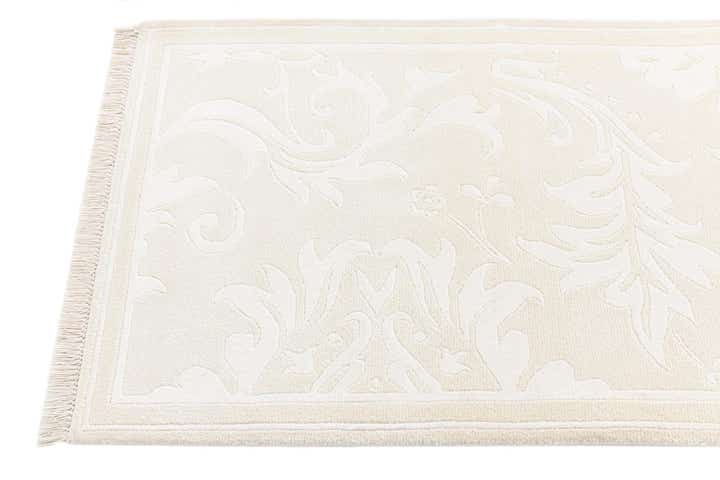 2' 7 x 9' 9 Darya Runner Rug