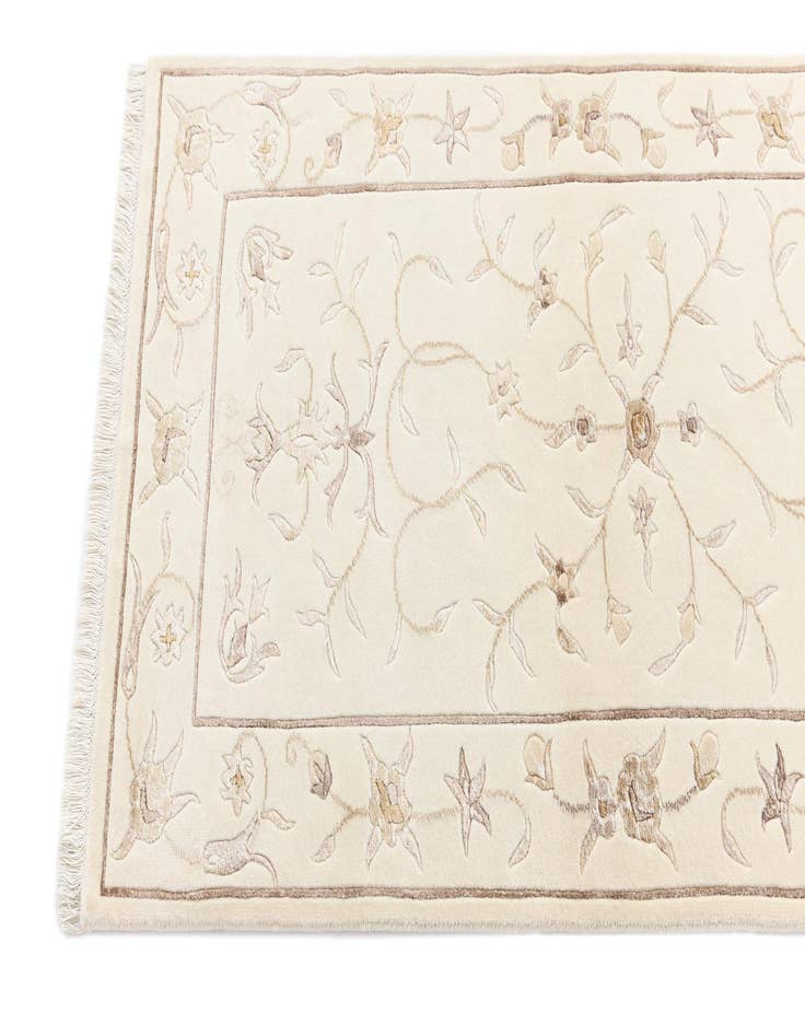 Detail image of 2' 7 x 10' Darya Runner Rug