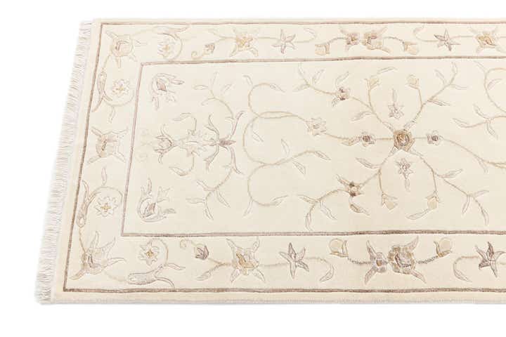 2' 7 x 10' Darya Runner Rug