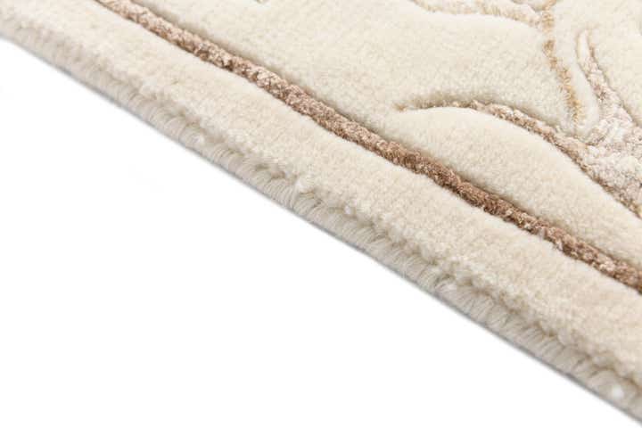 2' 7 x 10' Darya Runner Rug