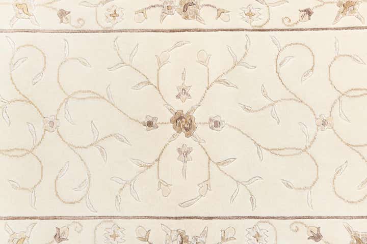 2' 7 x 10' Darya Runner Rug