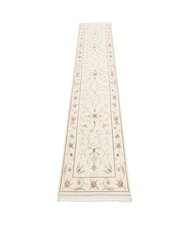 Detail image of 2' 6 x 9' 11 Darya Runner Rug