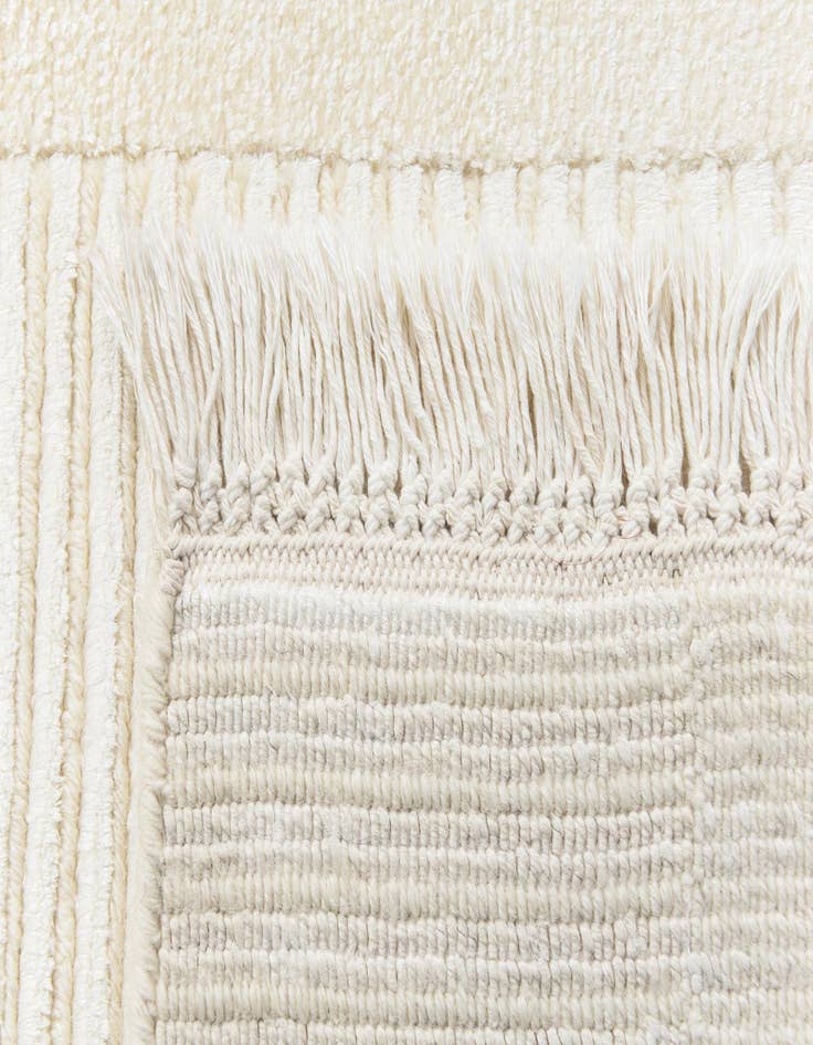 Detail image of 2' 6 x 9' 9 Darya Runner Rug