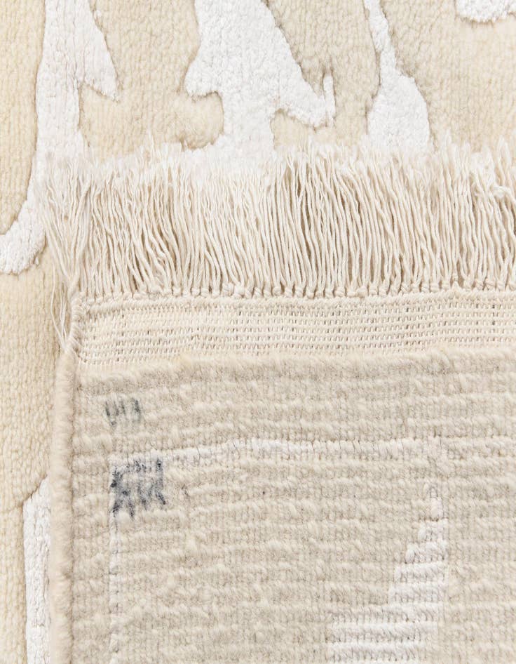 Detail image of 2' 8 x 9' 9 Darya Runner Rug