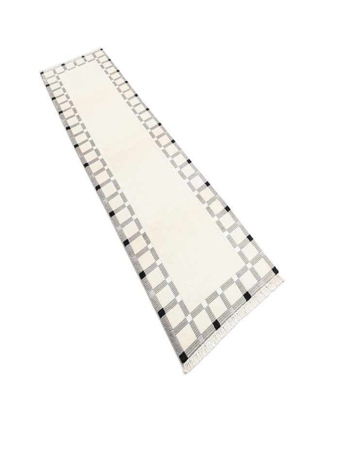 Detail image of 2' 7 x 9' 10 Darya Runner Rug