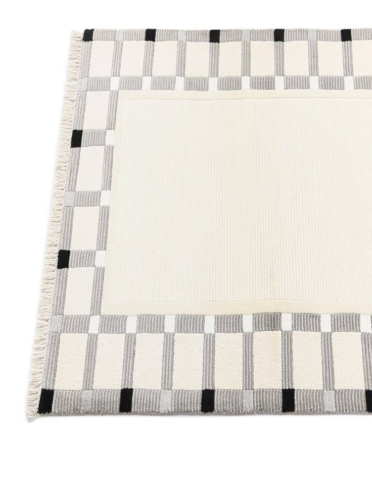 Detail image of 2' 7 x 9' 10 Darya Runner Rug