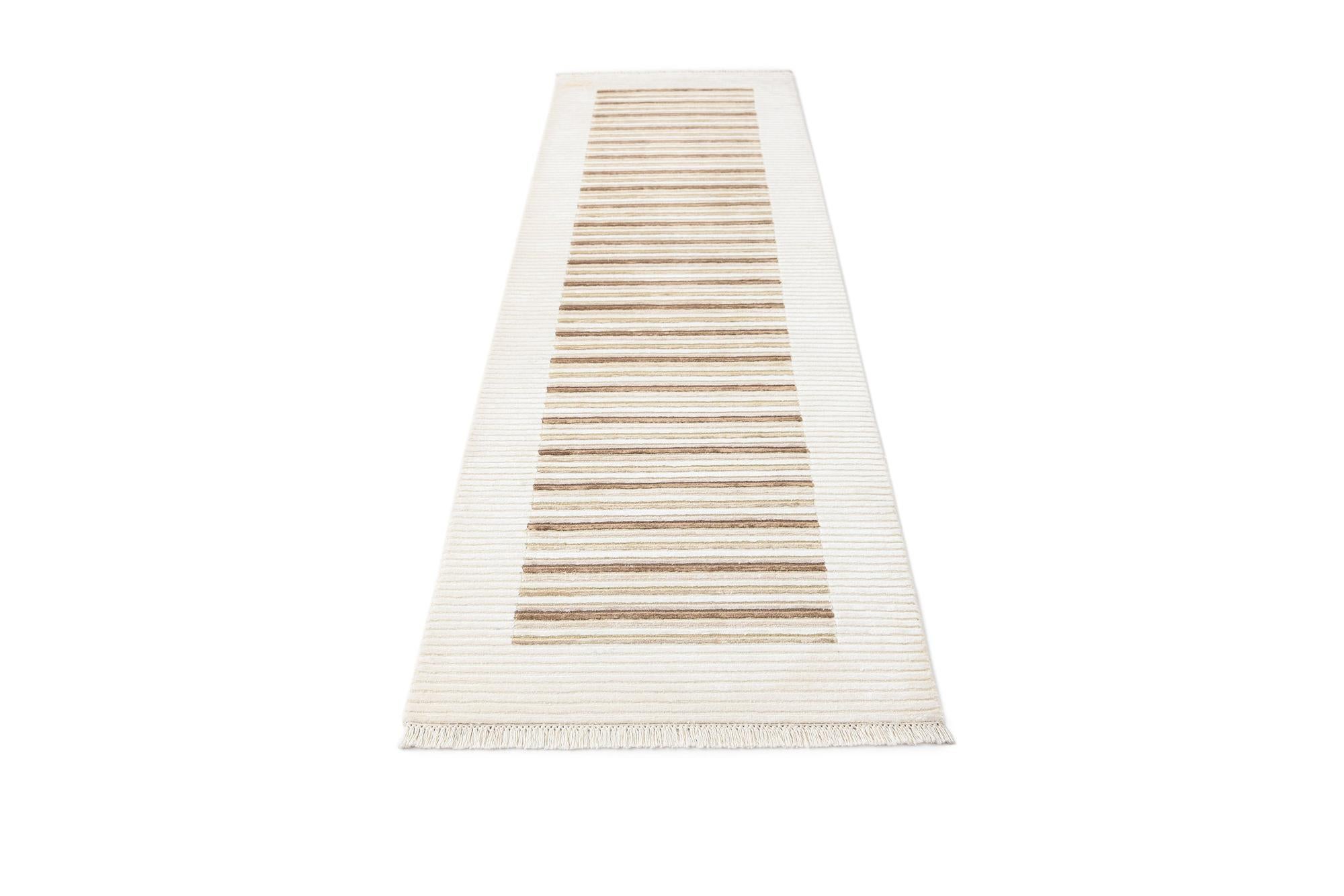 2' 7 x 9' 11 Darya Runner Rug