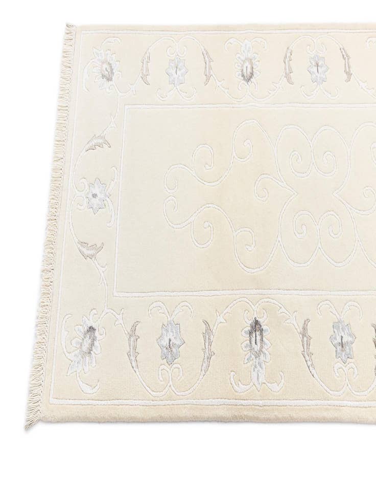 Detail image of 2' 9 x 9' 8 Darya Runner Rug