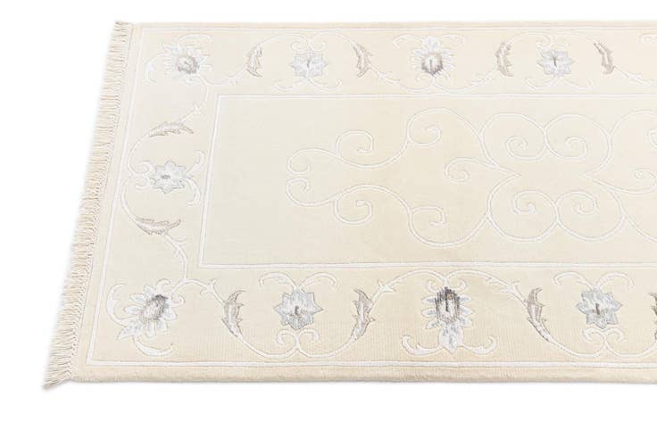 Detail image of 2' 9 x 9' 8 Darya Runner Rug