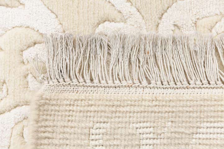 2' 7 x 10' Darya Runner Rug