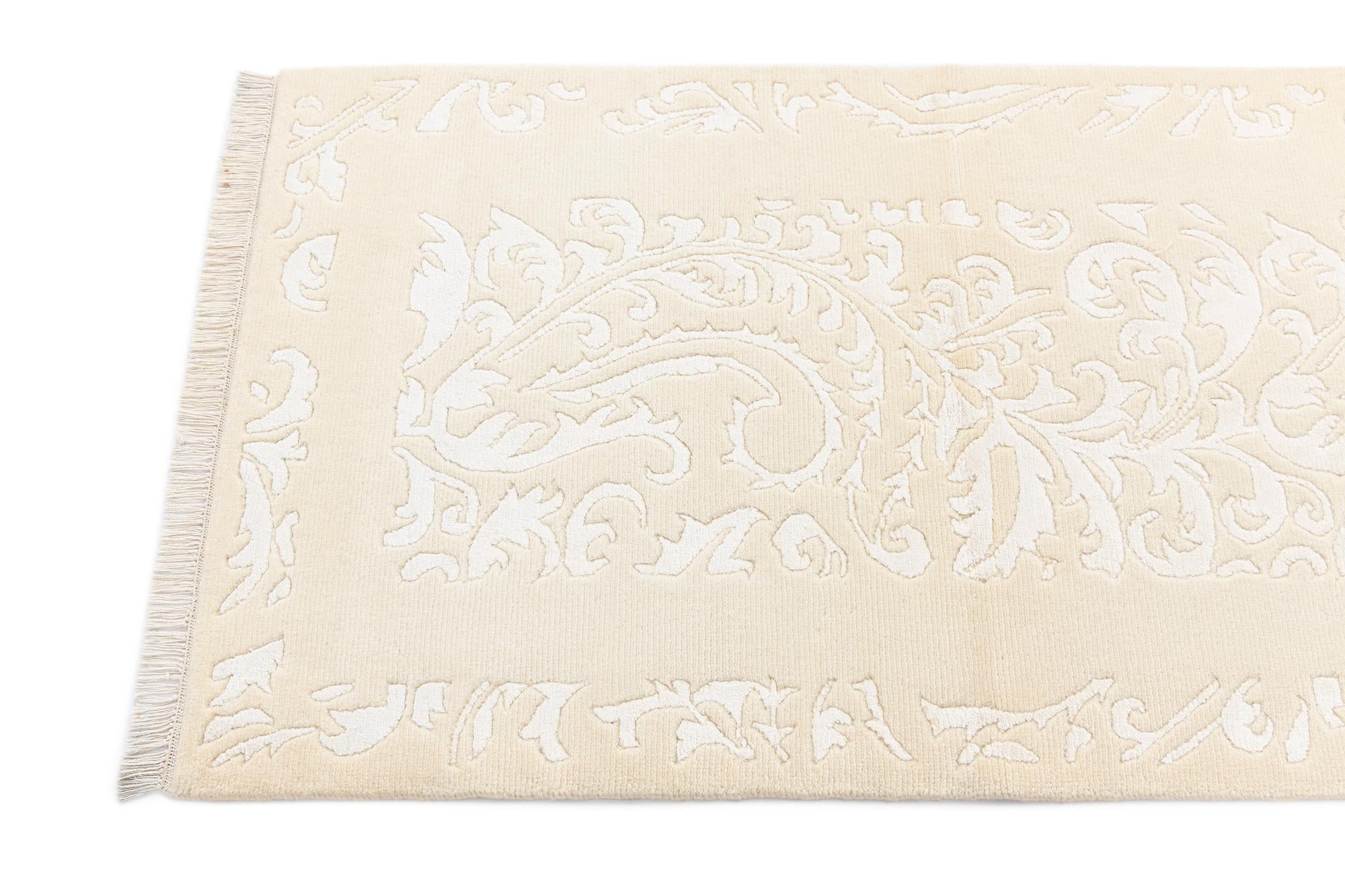 2' 7 x 10' Darya Runner Rug