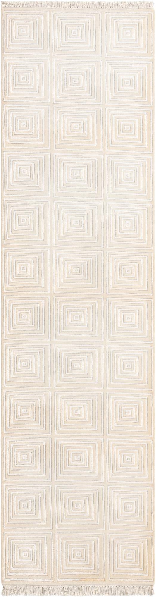 2' 7 x 10' Darya Runner Rug