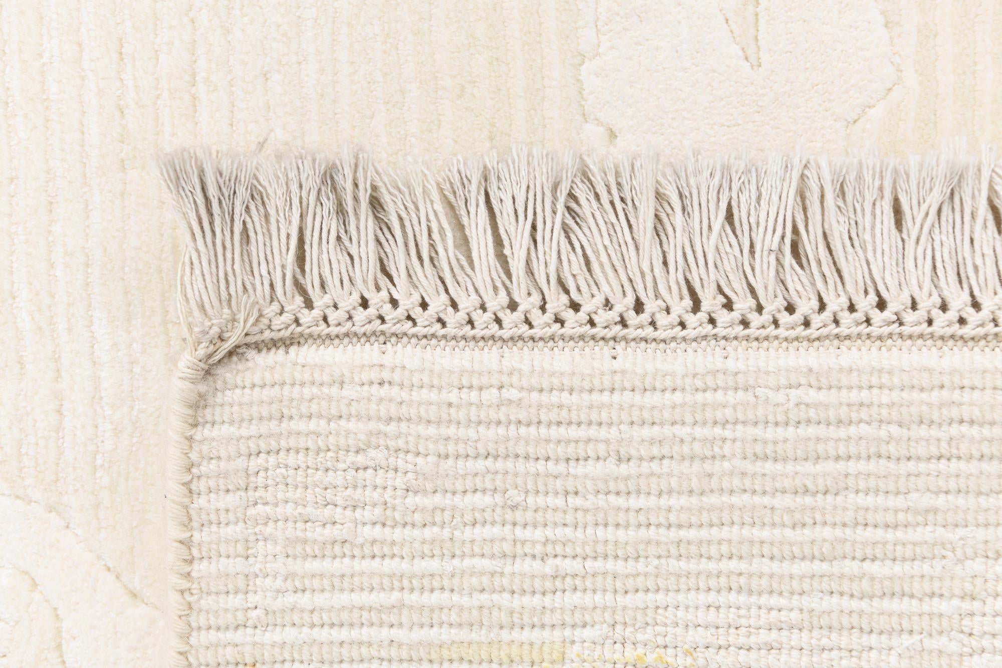 2' 9 x 10' Darya Runner Rug