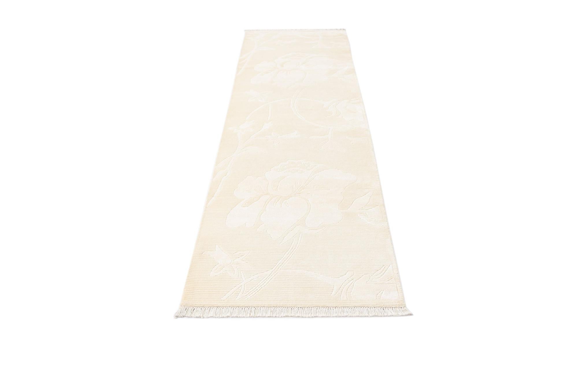 2' 9 x 10' Darya Runner Rug