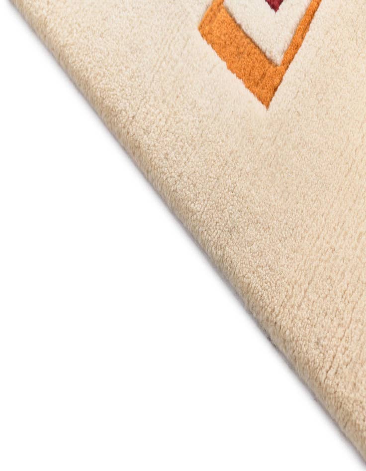 Detail image of 2' 9 x 9' 9 Darya Runner Rug