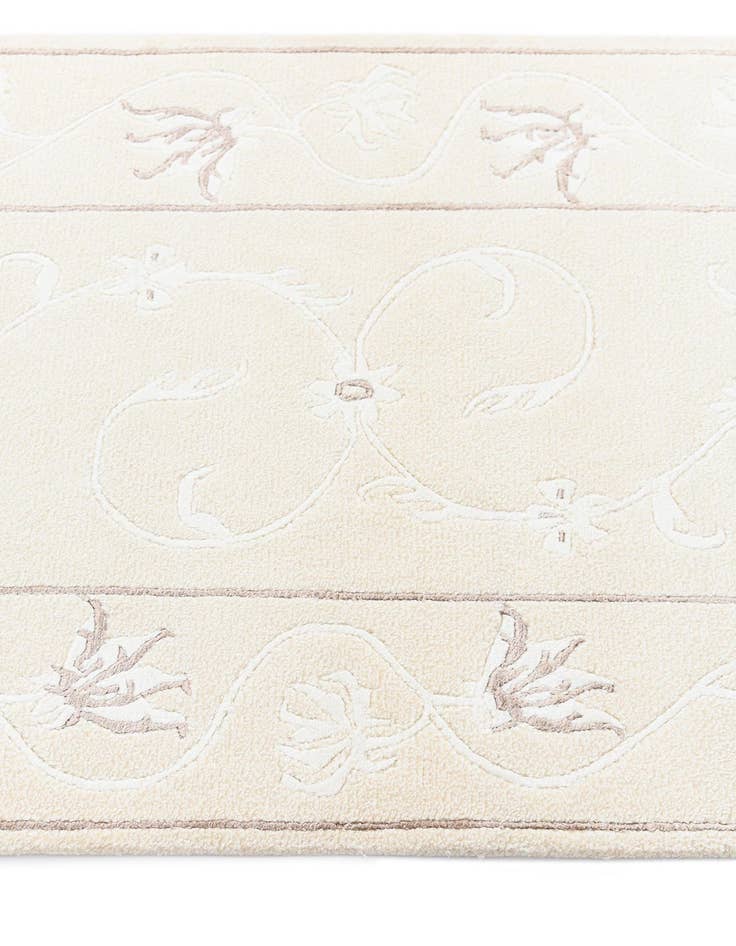 Detail image of 2' 7 x 9' 11 Darya Runner Rug