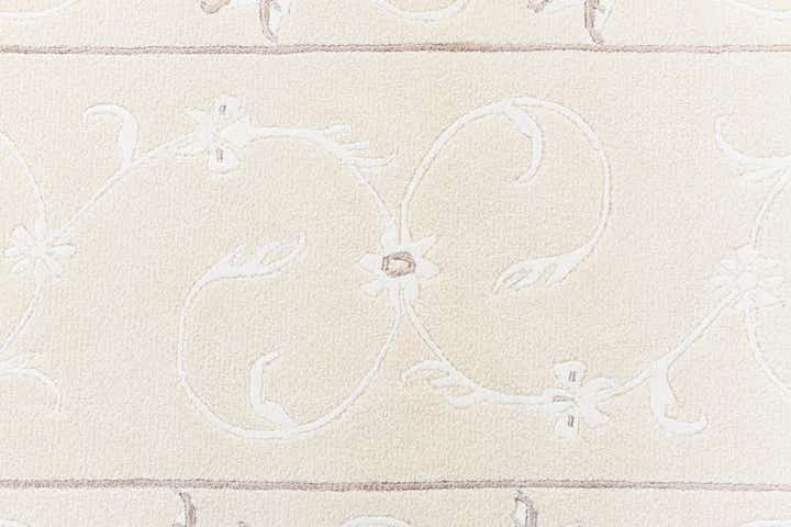 2' 7 x 9' 11 Darya Runner Rug