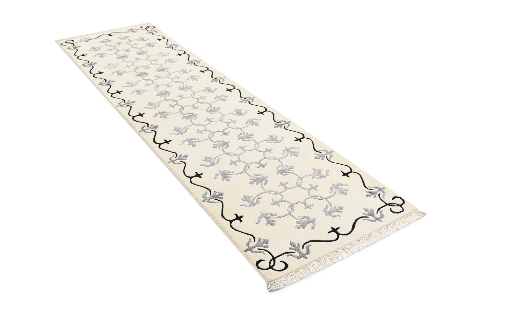 2' 7 x 9' 11 Darya Runner Rug