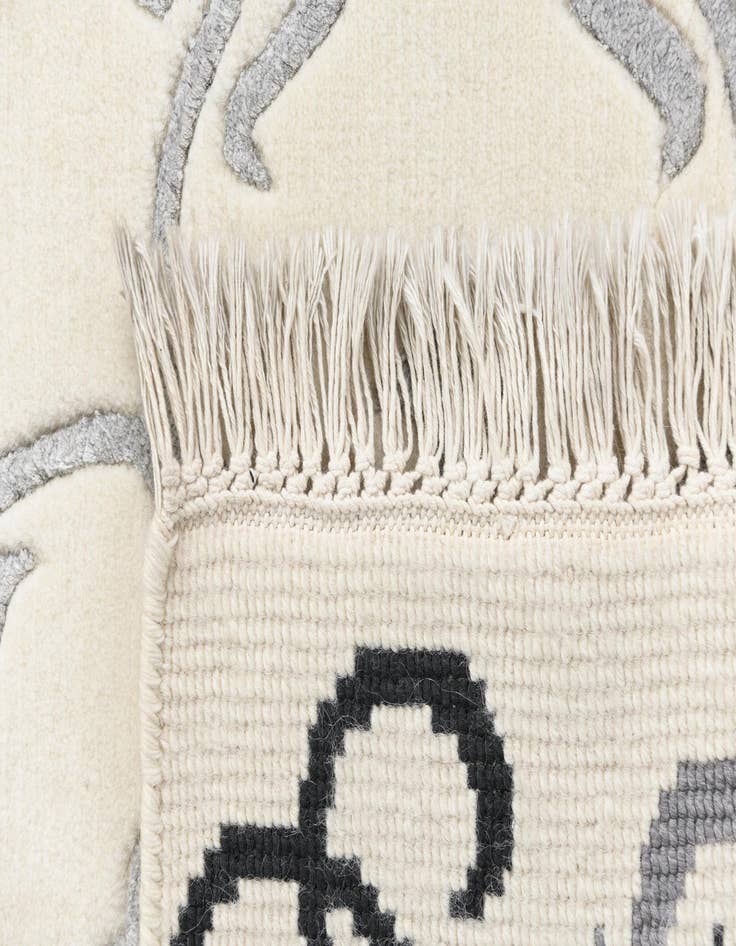Detail image of 2' 7 x 9' 11 Darya Runner Rug
