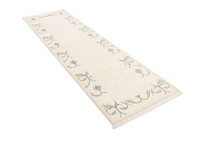 Detail image of 2' 7 x 9' 9 Darya Runner Rug